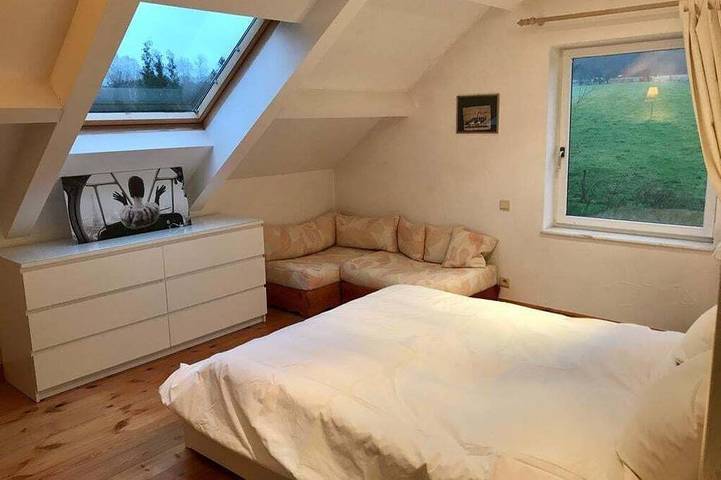 Petite Maison Dans la Prairie au Pays de la Croix Scaille in Gedinne, Region Namur