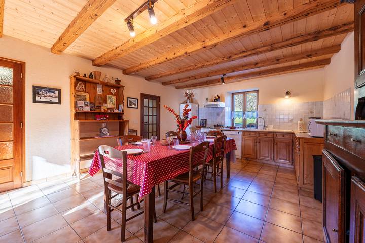 Gîte pour 6 personnes, avec jardin, animaux acceptés à Seythenex - 4