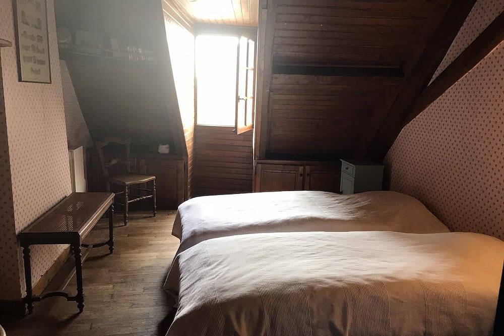 Maison familiale périgourdine, Limeuil : dépendance, patio, jardin, vue Dordogne in Limeuil, Périgord Pourpre