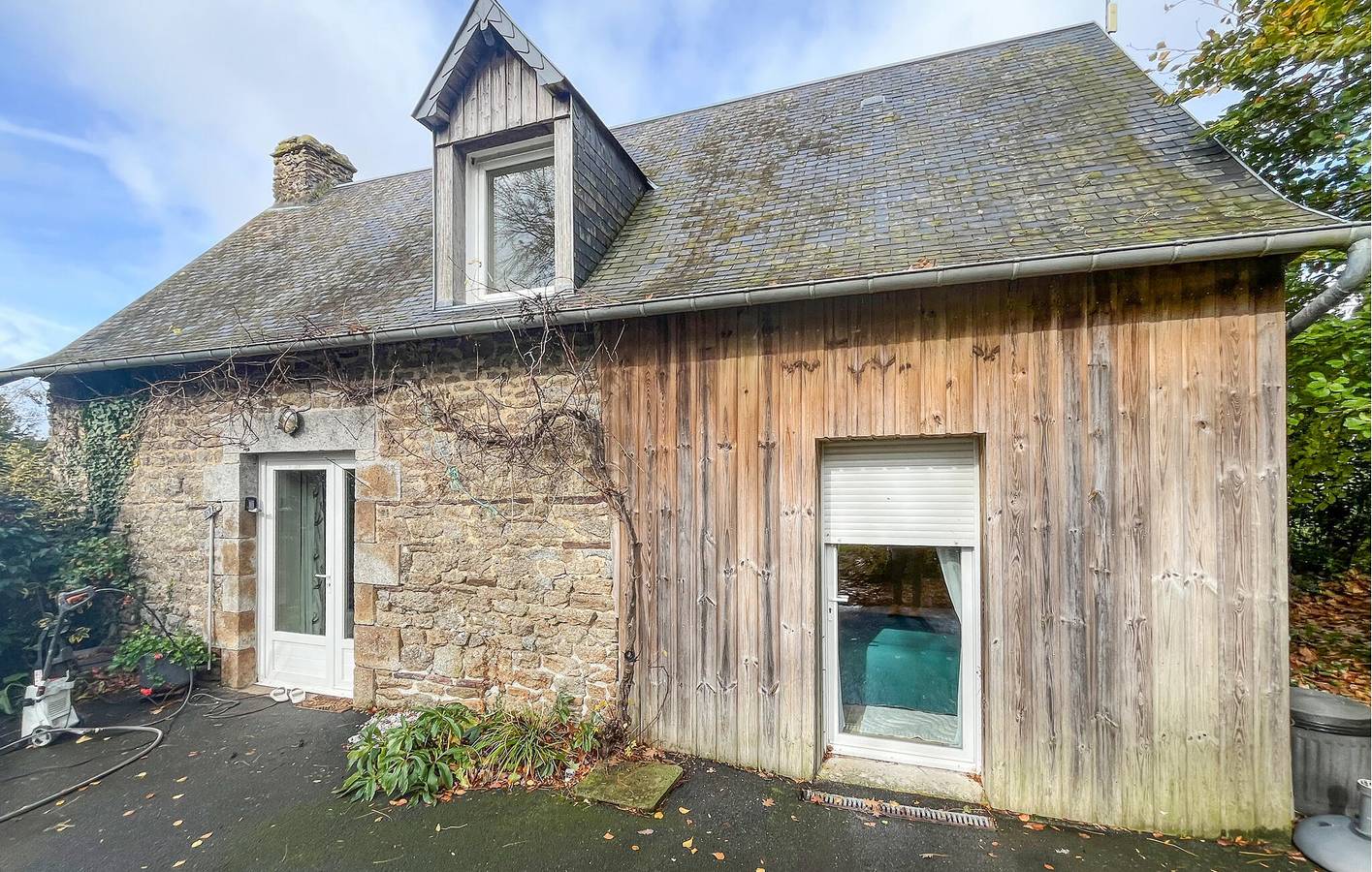 Appartement confortable avec WiFi, TV, Parking et Jardin - 1.5km de Carnet, 2.5km de La Guerge in Carnet, Région d'Avranches