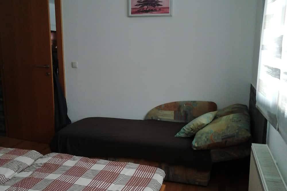 Ganze Wohnung, Gästehaus Michael in Navis am Brenner - Tal der Liebe in Tuxer Alpen, Navis