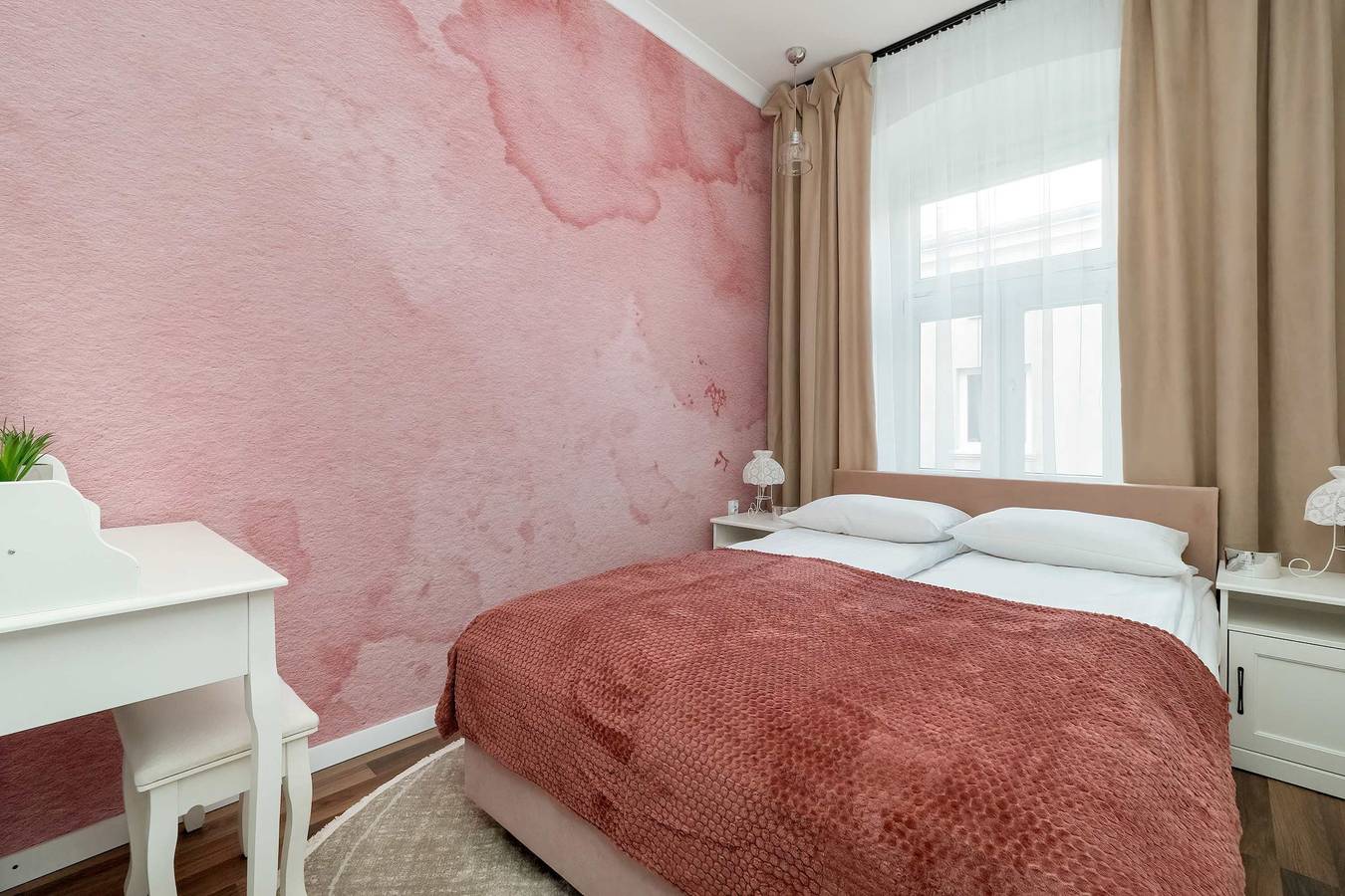 Ganze Wohnung, Ferienwohnung für 6 Personen mit Balkon/Terrasse in Łódź, Region Lodz