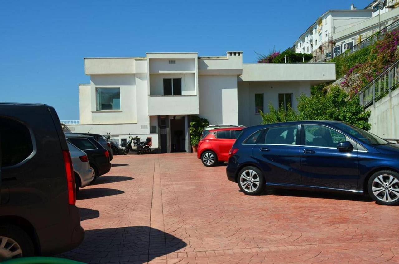 Entire apartment, Two-Bedroom Apartment in Spiaggia Duoglio, Amalfi