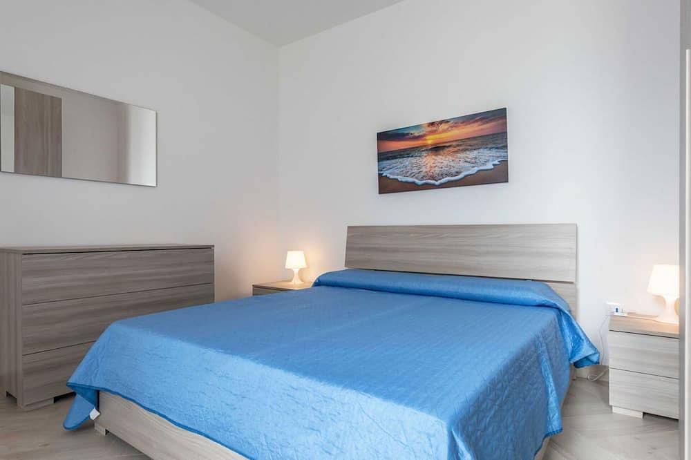 Acogedor apartamento en villa para 4 personas con A/C, Tv, patio y aparcamiento in Marina di Pescoluse, Pescoluse