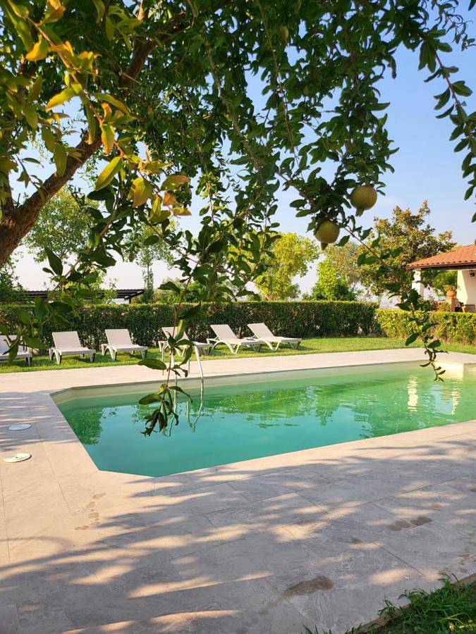 Casa rural para 9 personas, con jardín además de vistas y piscina en Comarca de Trujillo