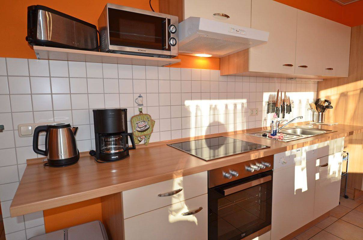 Apartamento entero, Nur 700m zum Ostseesandstrand, Wlan u Geschirrspüler, Terrasse mit Gartenmöbeln in Ostseebad Glowe, Glowe