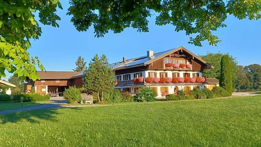 Ferienwohnung für 2 Personen, mit Balkon und Ausblick in Miesbach