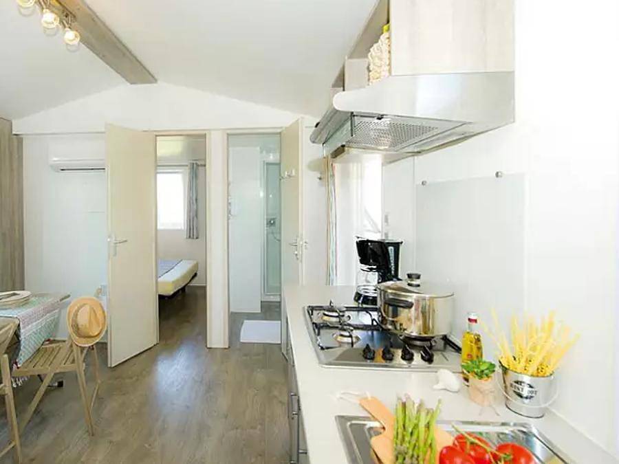 Camping Village Internazionale Sottomarina Chioggia - Mobilheim 6 personen - Mobilheim | Premium | 3 Schlafz. | 6 Pers. | Terrasse Lounge | 1 Bad | Klima. in Chioggia, Venedig Provinz