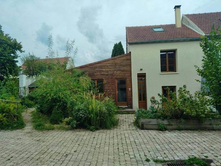Location de vacances pour 3 personnes, avec jardin à Villers-Saint-Paul - 2