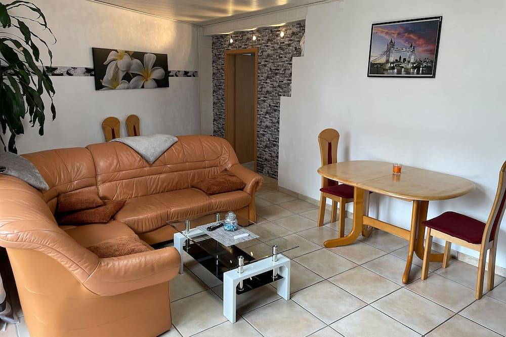 Ganze Wohnung, Neu Ferienwohnung am Bauna in Baunatal, Hessisches Bergland