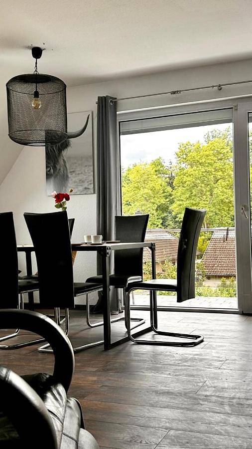 Ferienwohnung für 5 Personen, mit Balkon und Terrasse in Seelze