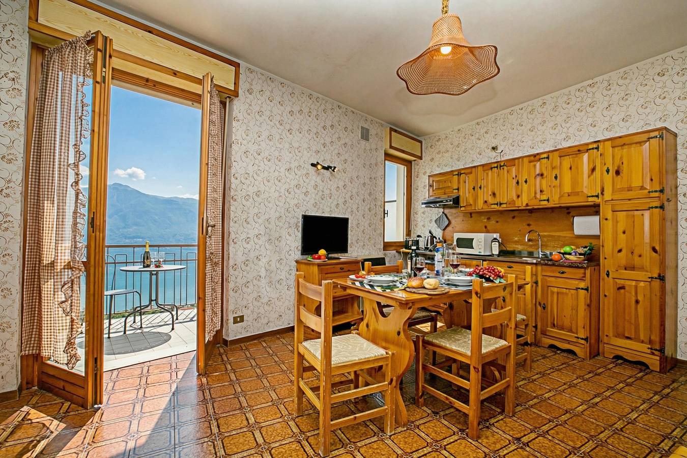 Ganze Wohnung, Tremosine Wonderful Lake View 2 in Tremosine, Gardasee-Berge