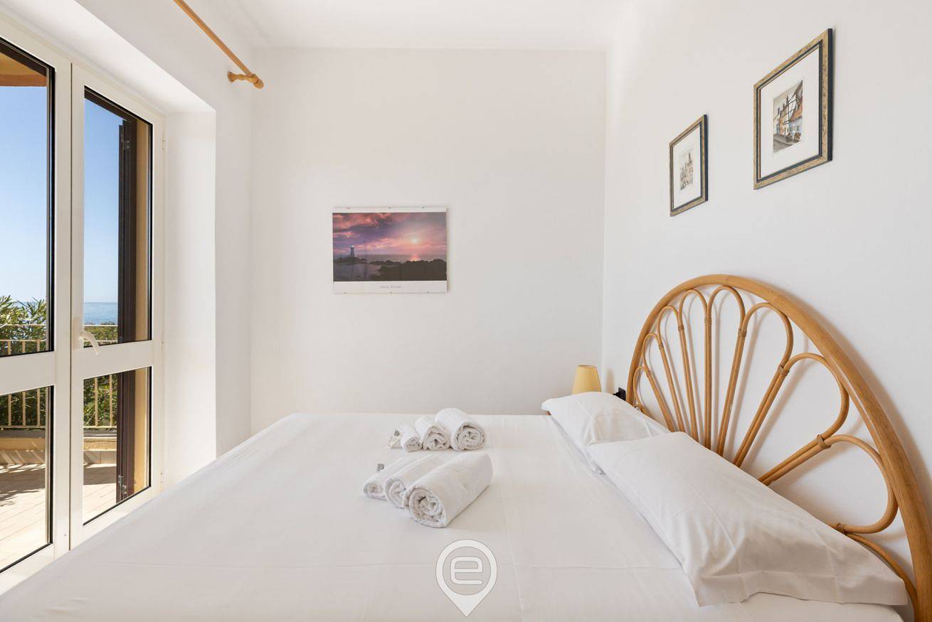 Ganze Wohnung, Ferienwohnung für 3 Personen mit Balkon/Terrasse in Torre di Bari, Ogliastra Provinz