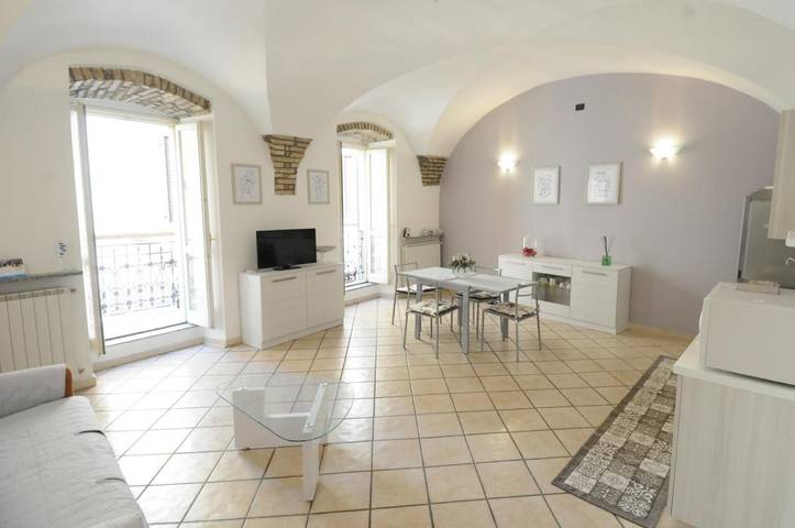 Gîte pour 4 personnes, avec balcon et vue à Lovere