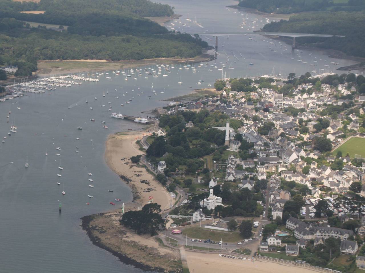 "kleines Loft im Erdgeschoss in der Nähe von Bénodet in Clohars-Fouesnant, Région de Quimper