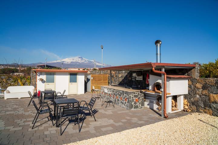 Gîte pour 8 personnes, avec bassin pour enfant ainsi que jardin et vue sur le lac, animaux acceptés à Acireale - 4