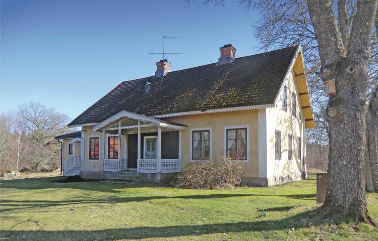 Ferienhaus für 5 Personen, mit Terrasse und Garten sowie Sauna