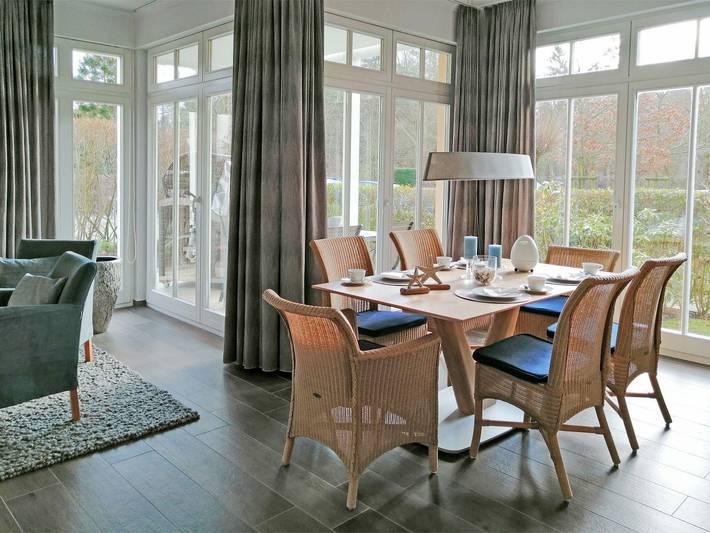 Entire holiday apartment, Dünenschloss - Haus 1 Wohnung 1 / 256 in Kühlungsborn Weststrand, Kühlungsborn