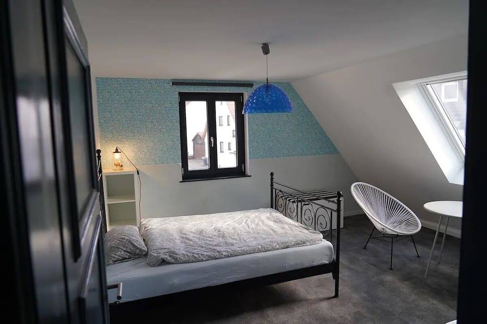 Schönes geräumiges Haus mit Garten in Tübingen in Tübingen, Neckar-Alb