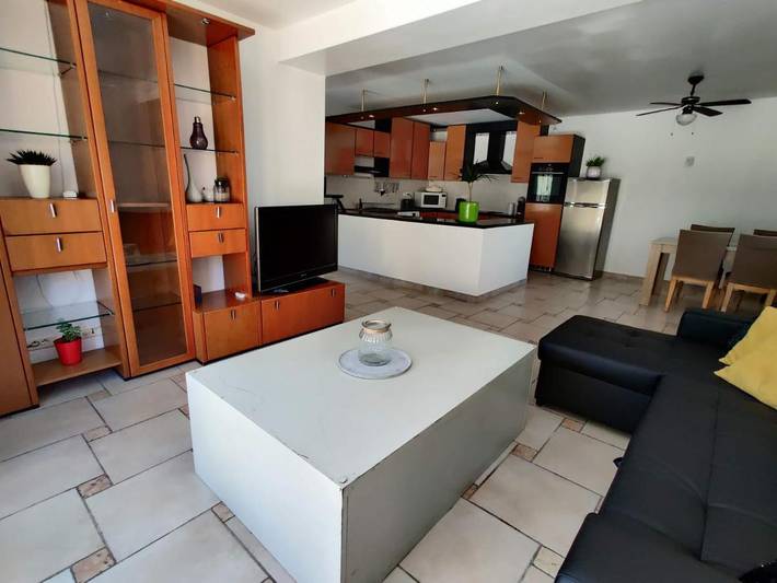 Location de vacances pour 6 personnes, avec vue et jardin à Biot - 4