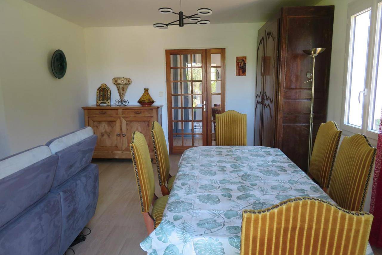 Three-Bedroom House in Azerables, Région de Guéret
