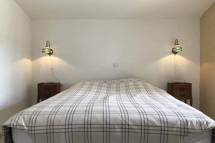 Location de vacances pour 6 personnes, avec terrasse et jardin à Sainte-Alvère - 3