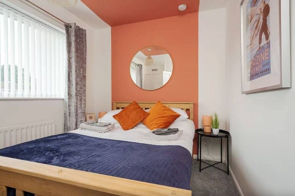 Glamping for 7 People in Knutsford, Cheshire