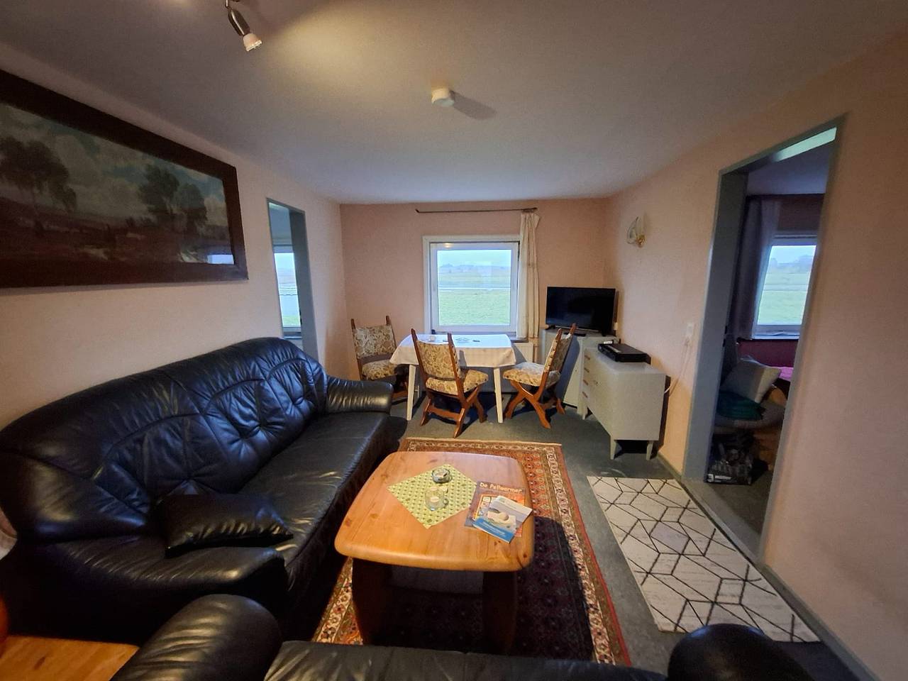 Entire apartment, Apartment 'Fewo Nordstern Familie Sauerwald' with Shared Garden and Wi-Fi in Pellworm, Nordseeküste