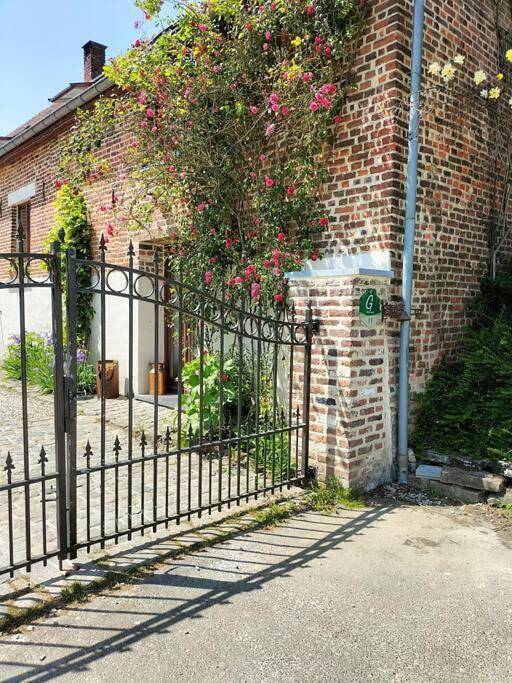 Two-Bedroom House in Lessines, Hainaut