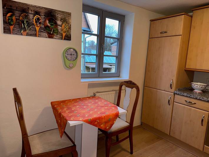 Ganze Wohnung, Ferienwohnung 'Schöneberger Bauernhof - Hühnerhaus' mit Gemeinschaftsgarten und Wlan in Hofgeismar, Landkreis Kassel