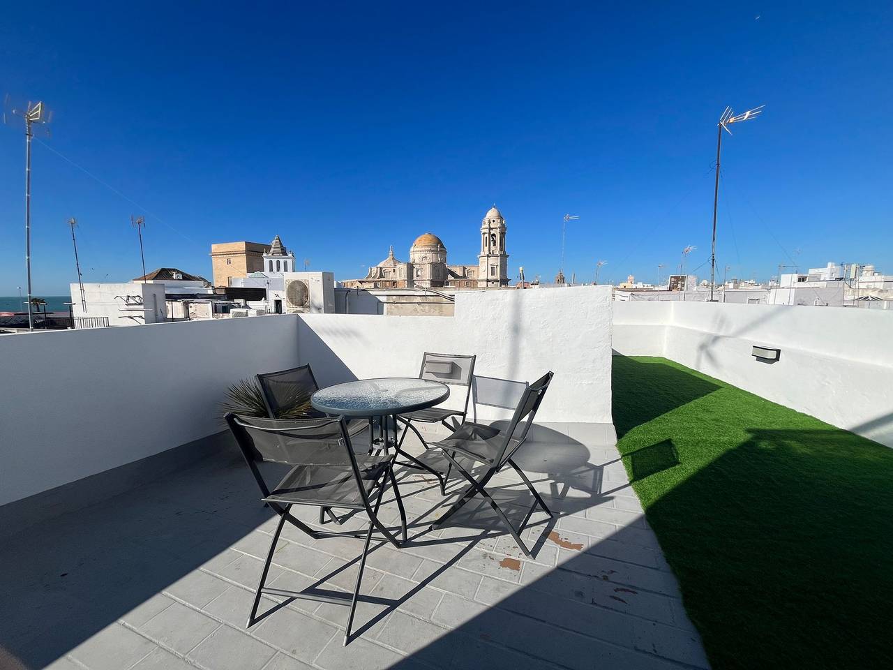 Appartement entier, Appartement de vacances pour 4 personnes avec terrasse in Vieille ville de Cadix, Cadix