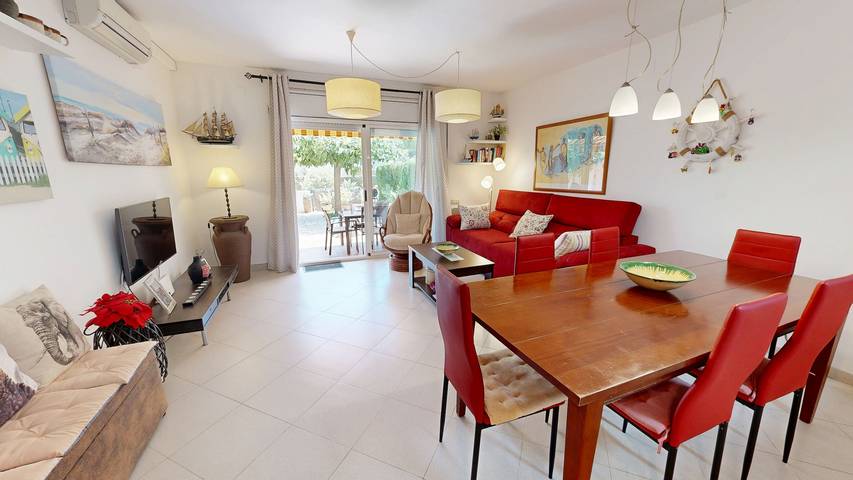 Ferienhaus für 8 Personen, mit Balkon und Garten sowie Pool an der Costa Dorada - 3