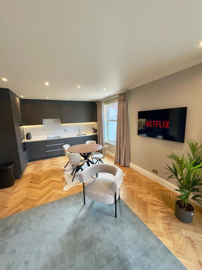 Apartment for 4 people, with view and terrace in Stratford upon Avon