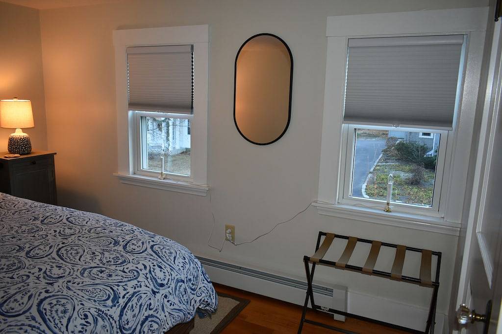 In-Town Kennebunk - walk to cafes/restaurants/shops, beaches minutes away in Kennebunk, York County