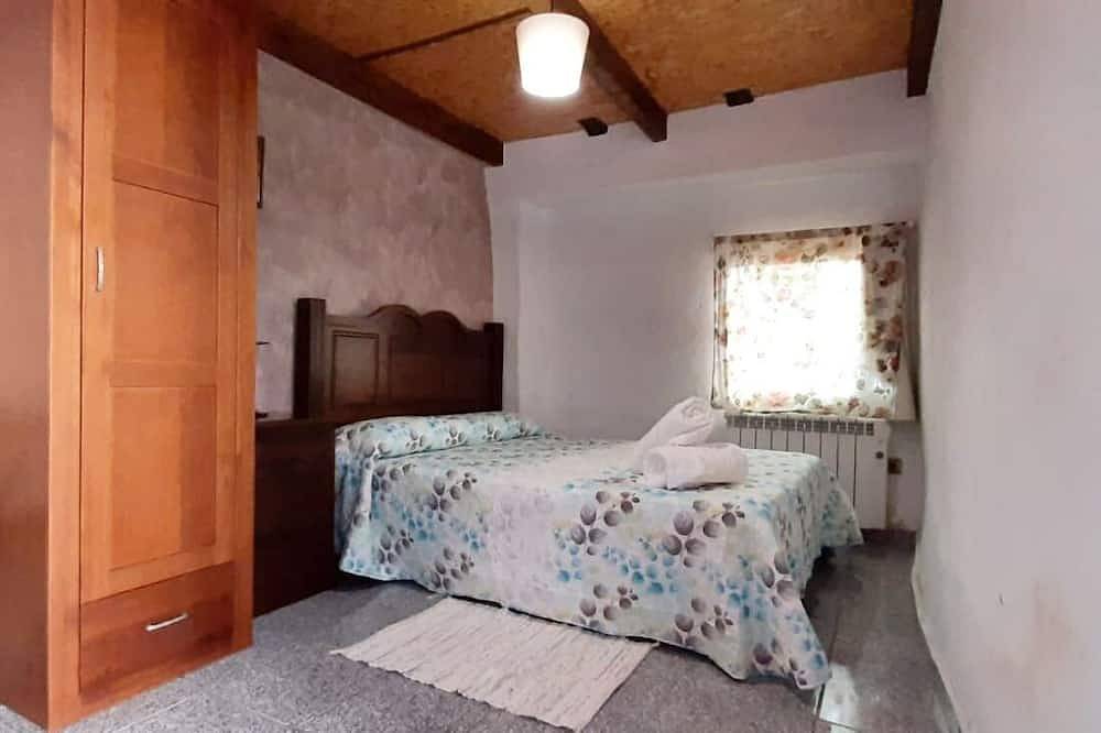 Rural house (full rental) Chasca y Barro for 13 people. in Casas de Ves, La Manchuela