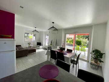 Gîte pour 4 personnes, avec terrasse et jardin à Hasparren