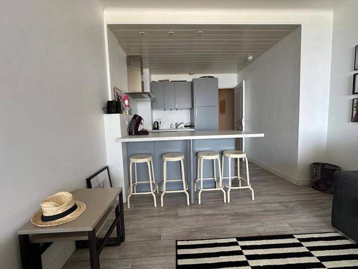 Gîte pour 4 personnes, avec vue et terrasse dans Office De Tourisme De Golf Juan - 2