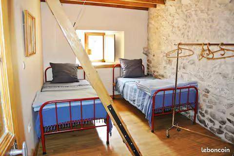 Location de vacances pour 6 personnes, avec Terrasse ainsi que Jardin et Vue dans Fontrieu - 3