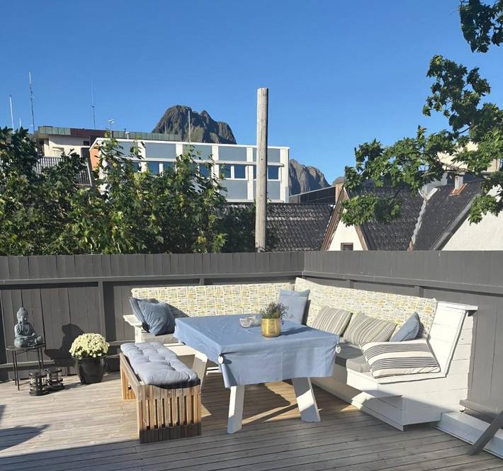 Location de vacances pour 7 personnes, avec jardin et vue dans Svolvær - 2