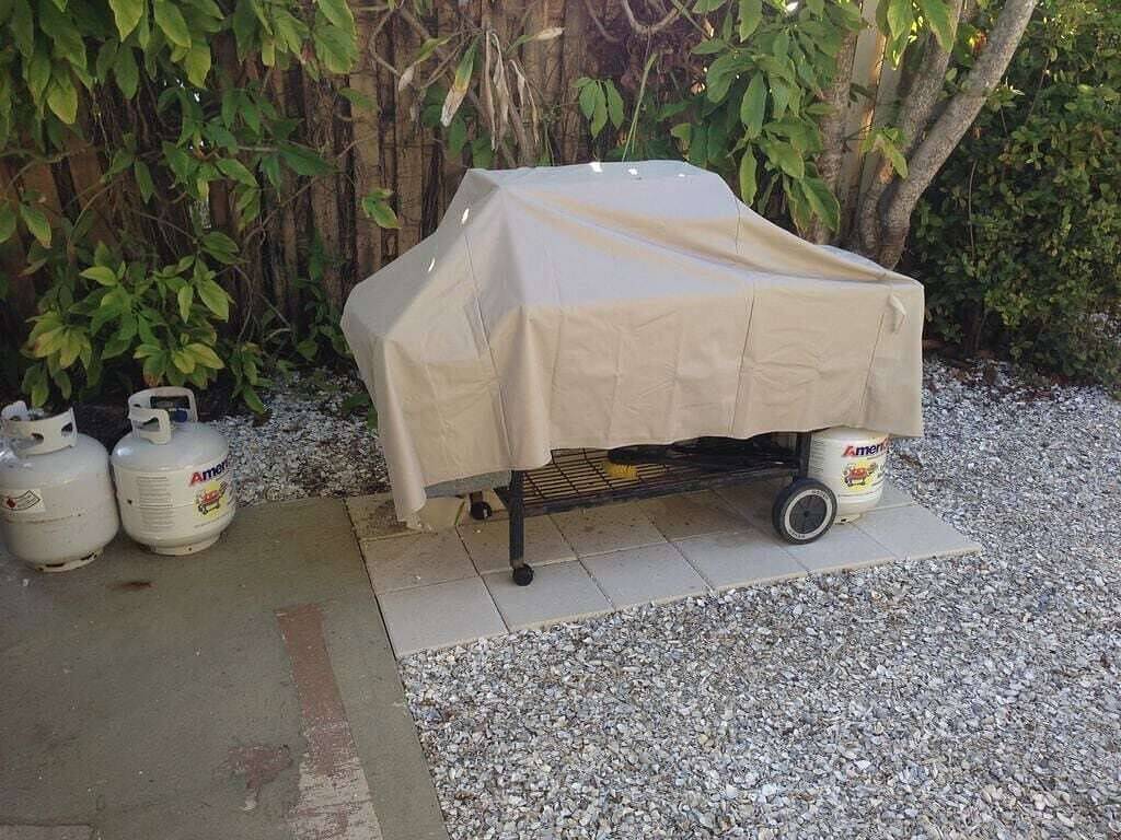 Renovated 1Br Bungalow Steps From Pass-A-Grille Beach — Pet Friendly in St. Pete Beach, Pinellas County