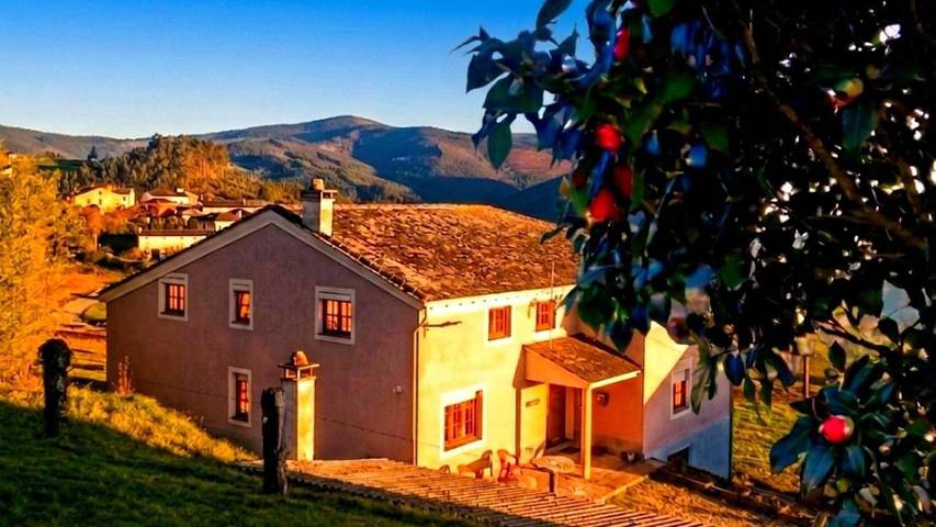 Casa rural para 4 personas, con Balcón y Terraza además de Jardín y Vistas en Vegadeo - 2
