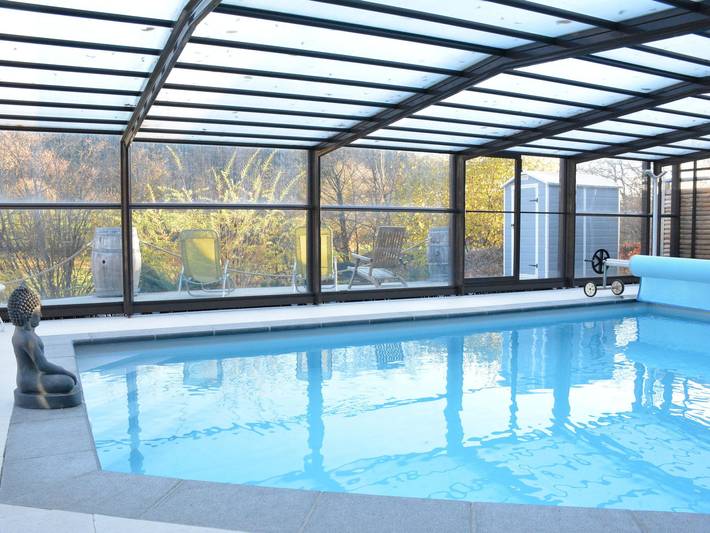 Ferienhaus für 9 Personen, mit Terrasse und Sauna sowie Pool - 1