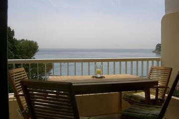 Gîte pour 2 personnes, avec terrasse et jardin à Carry-le-Rouet