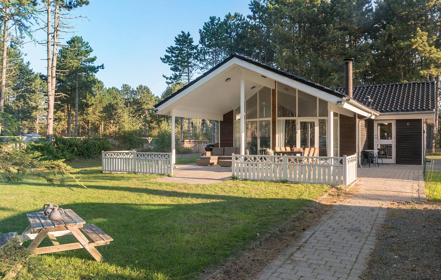 Ferienhaus für 8 Personen mit Terrasse in Hyldtofte Østersøbad, Rødby