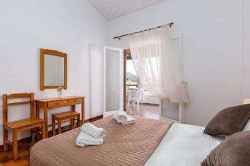 Apartment for 4 People in Kassiopi, Corfu, Photo 3