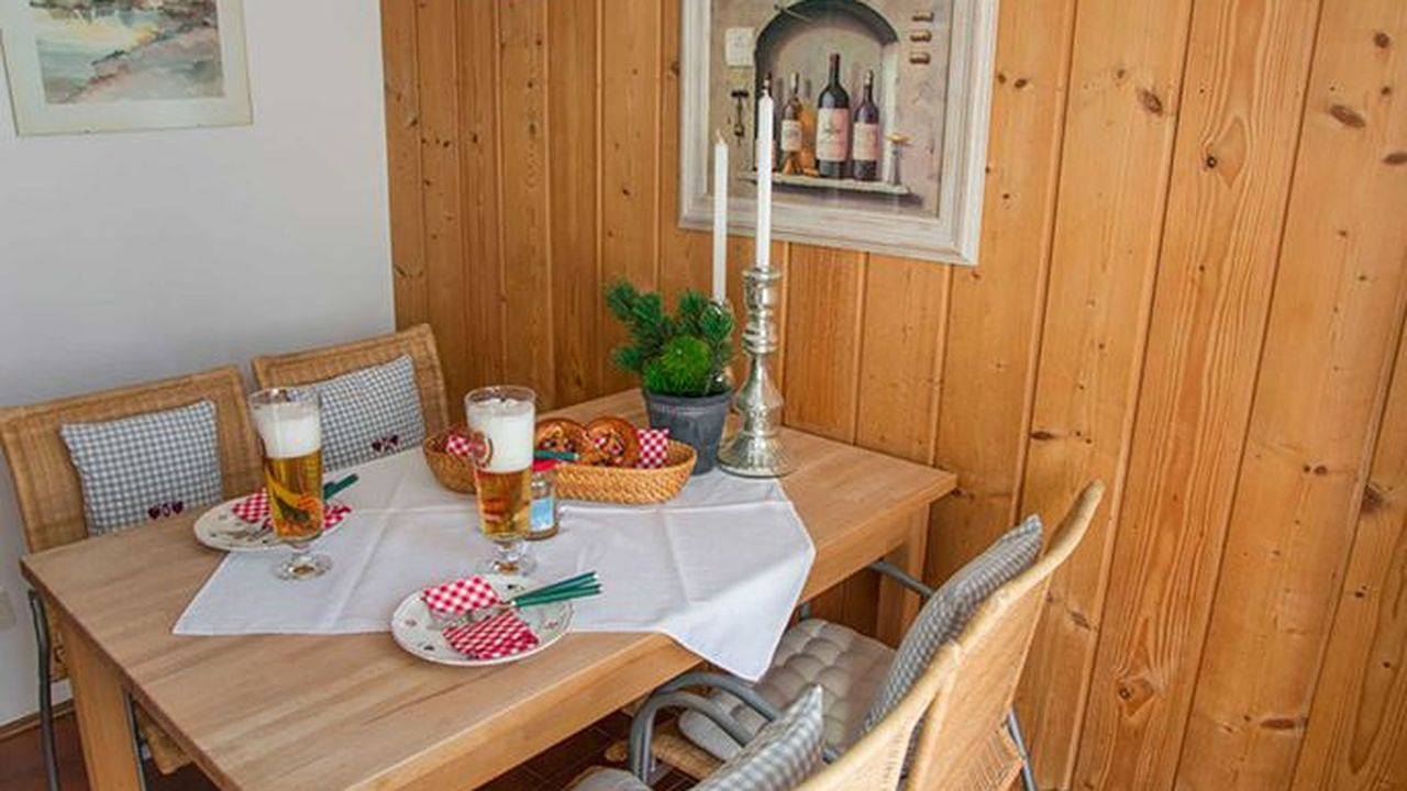 Apartamento vacacional entero, Ferienwohnung für 2 Personen (54 m²) in Kreuth in Mühlau, Kreuth