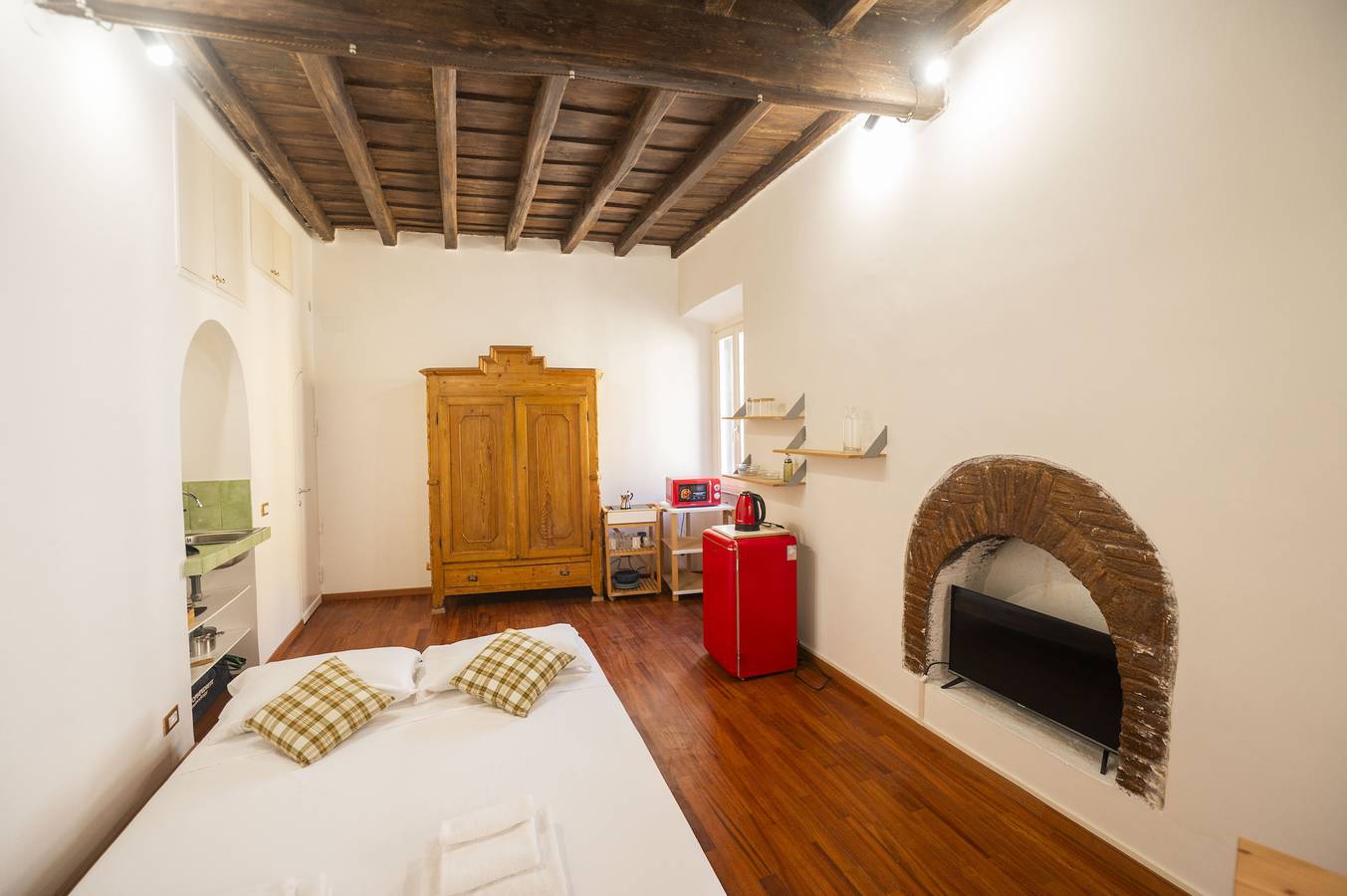 Monolocale intero, Trastevere Romantic Nest in Trastevere, Roma