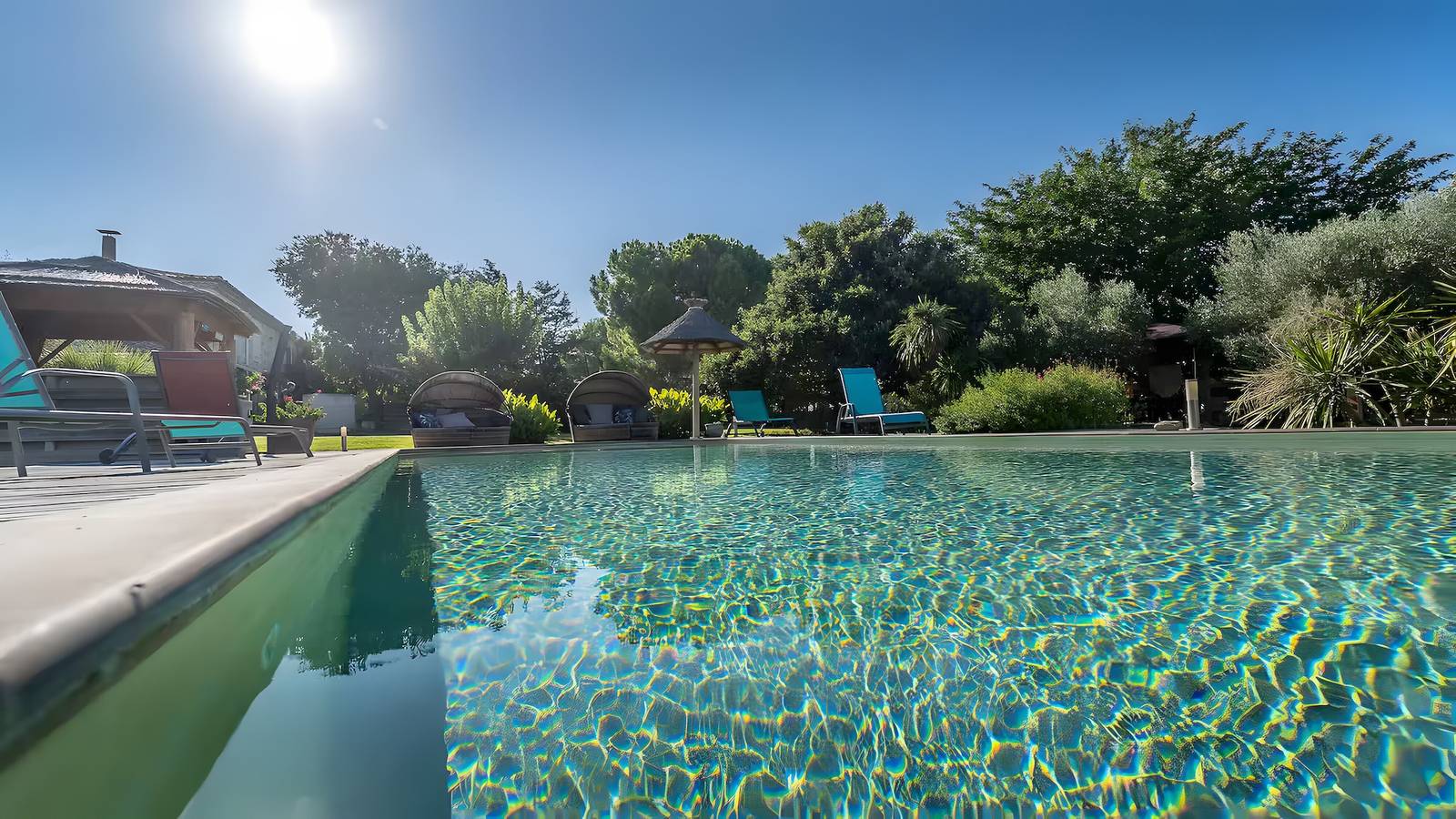 Gîte M con piscinas compartidas, Wi-Fi y aire acondicionado en Codognan in Codognan, Costa mediterránea (Francia)