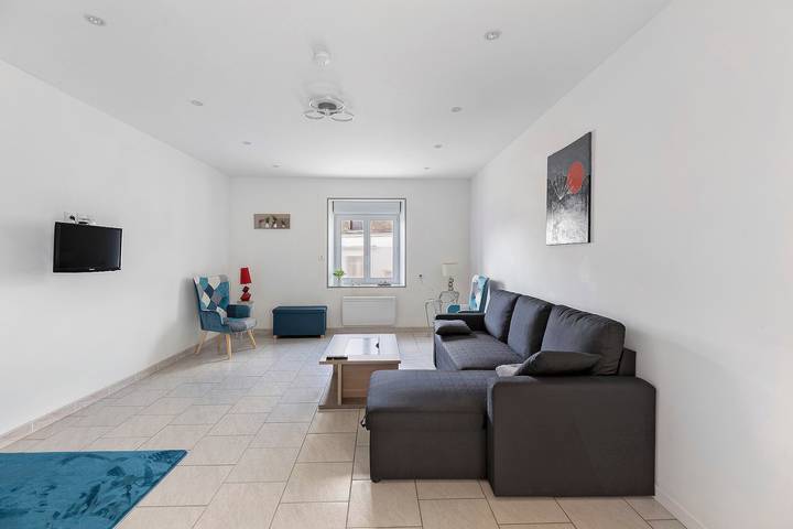 Holiday Home “Le Gîte Des Anges” with Air Conditioning in Angé, Blois region