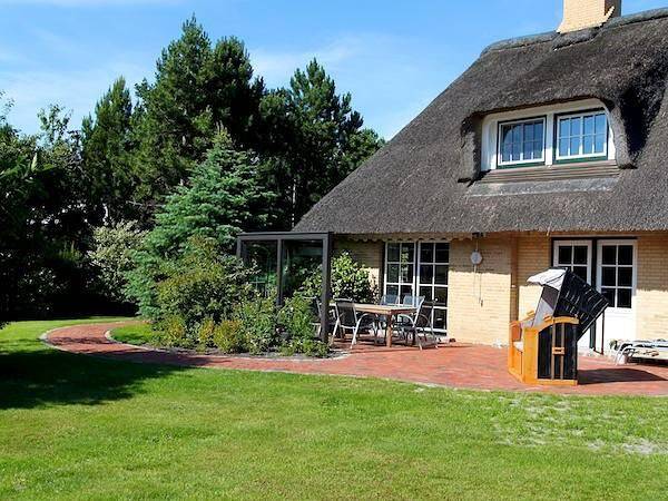 Entspannung unter Reet im gemütlichen "Haus Imme" – Ihr Rückzugsort in St. Peter-Dorf in St. Peter-Ording, Eiderstedt